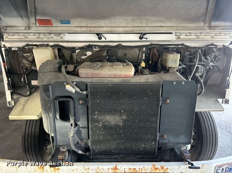 image for item EK8305 2014 Freightliner MT45 delivery van