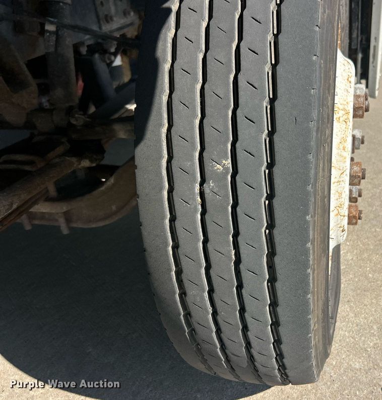 image for item EK8305 2014 Freightliner MT45 delivery van