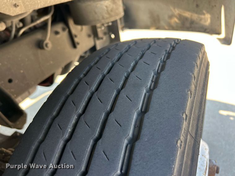 image for item EK8305 2014 Freightliner MT45 delivery van