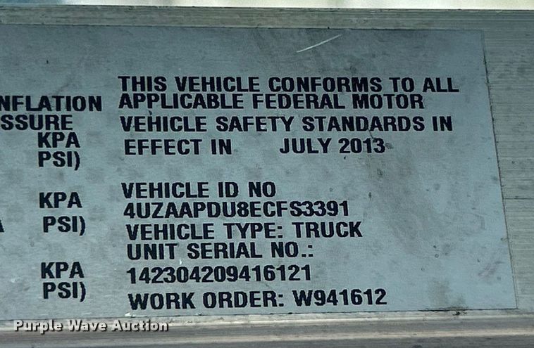 image for item EK8305 2014 Freightliner MT45 delivery van