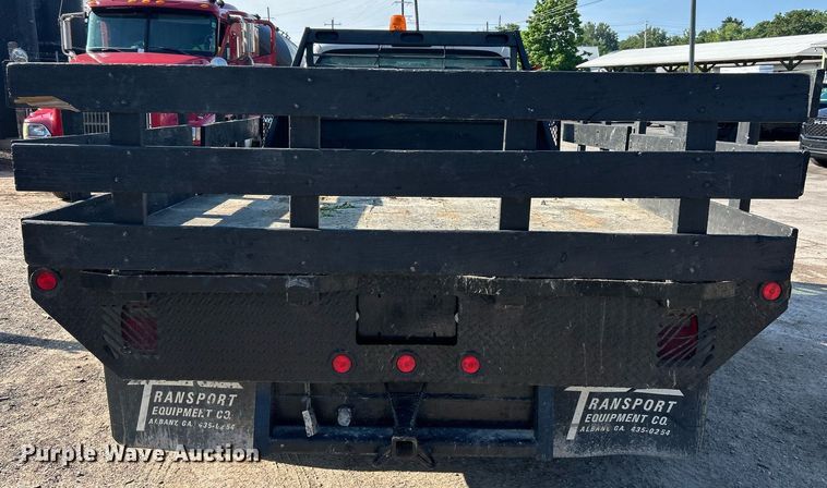 image for item EK8313 2006 Ford F550 Super Duty XL flatbed truck