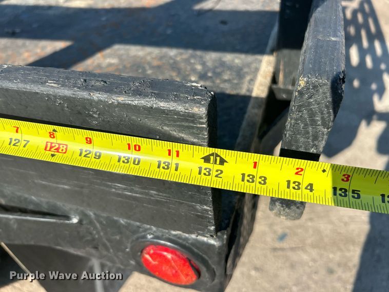 image for item EK8313 2006 Ford F550 Super Duty XL flatbed truck