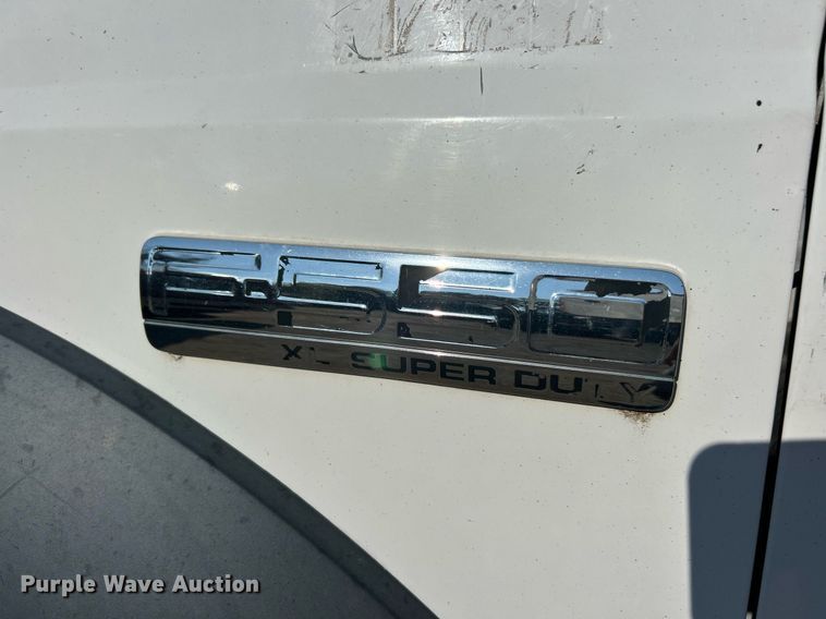 image for item EK8313 2006 Ford F550 Super Duty XL flatbed truck