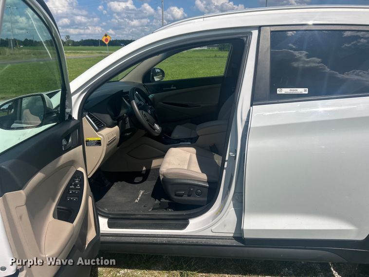 image for item EK8459 2016 Hyundai Tucson SUV