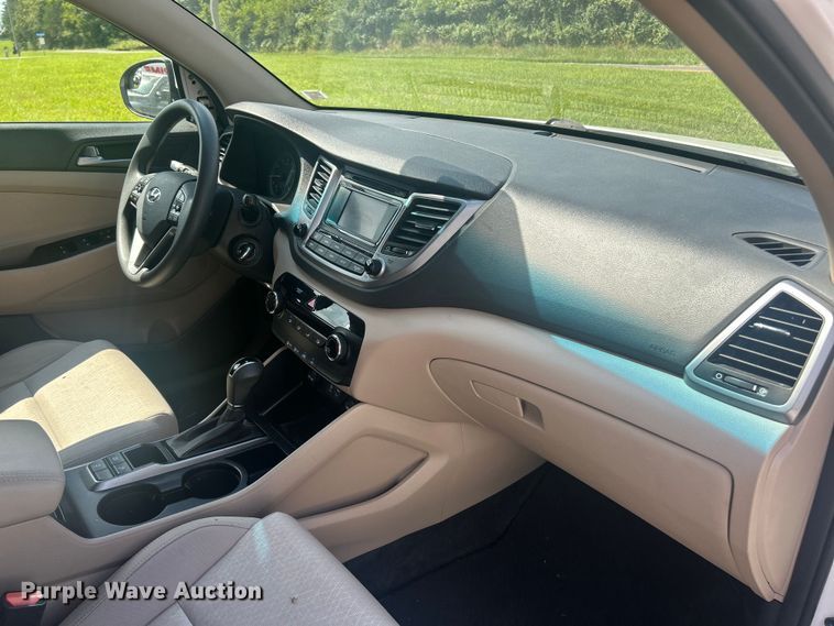 image for item EK8459 2016 Hyundai Tucson SUV