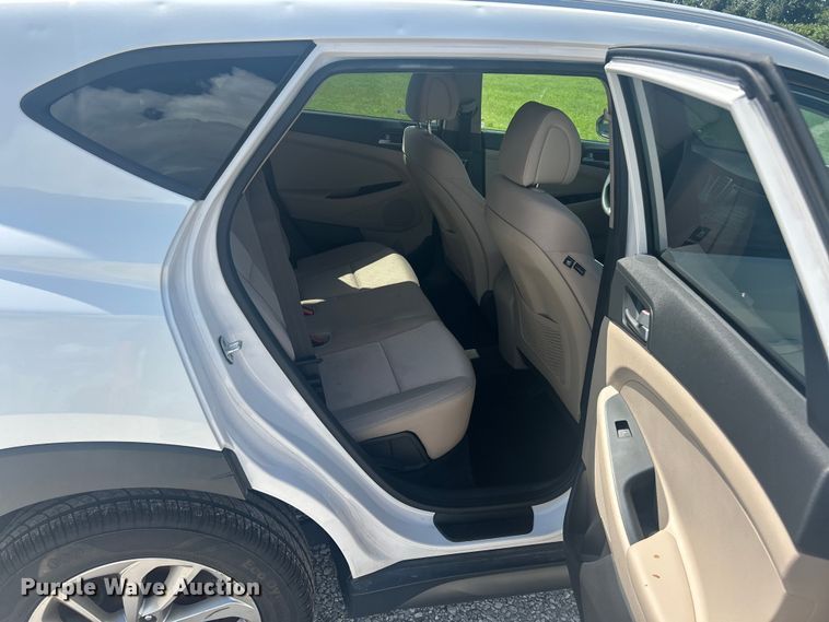 image for item EK8459 2016 Hyundai Tucson SUV