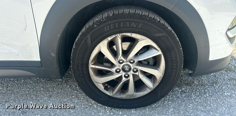 image for item EK8459 2016 Hyundai Tucson SUV