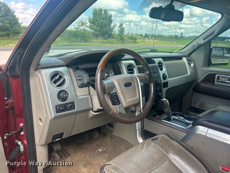 image for item EK8460 2010 Ford F150 Platinum SuperCrew pickup truck