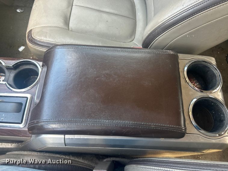 image for item EK8460 2010 Ford F150 Platinum SuperCrew pickup truck