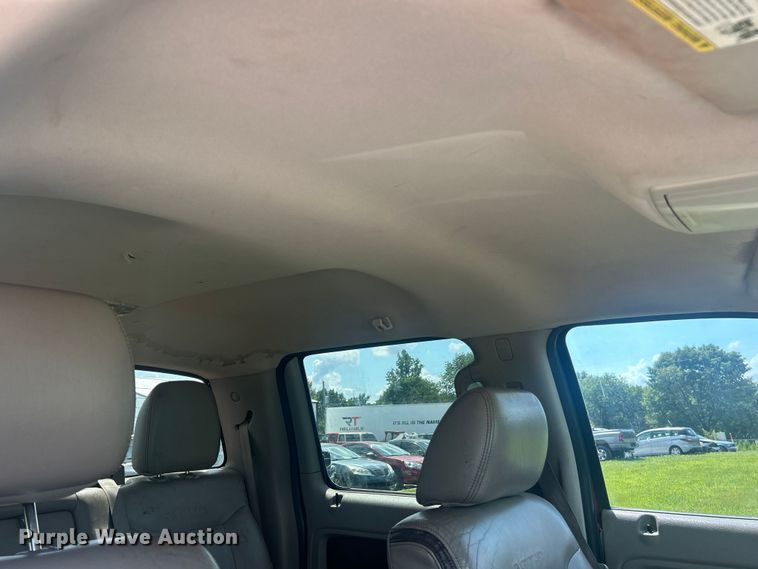 image for item EK8460 2010 Ford F150 Platinum SuperCrew pickup truck