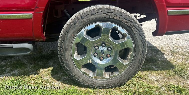 image for item EK8460 2010 Ford F150 Platinum SuperCrew pickup truck