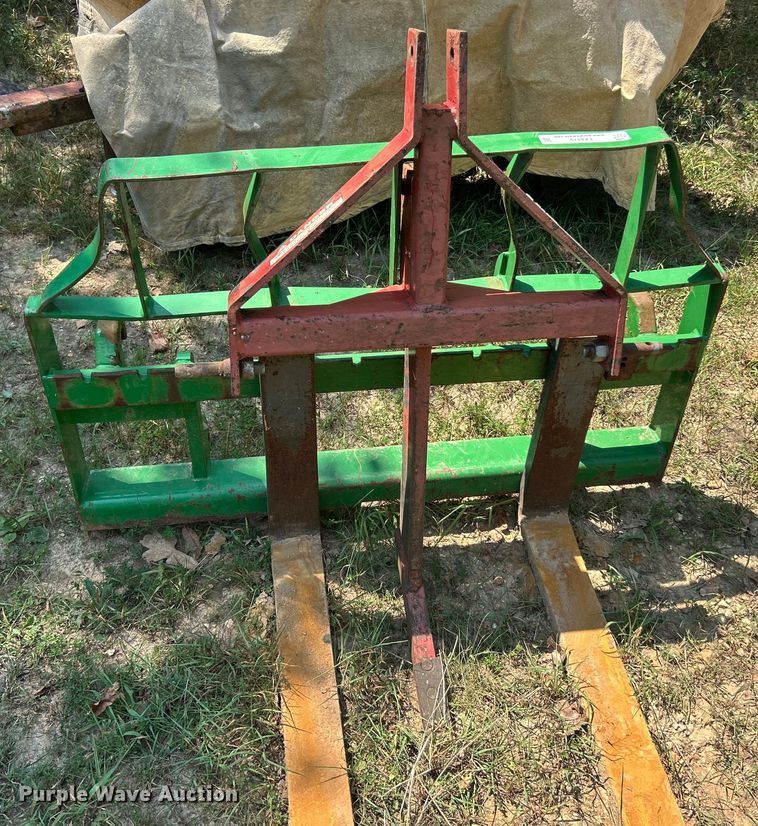 image for item EK8479 Ag equipment