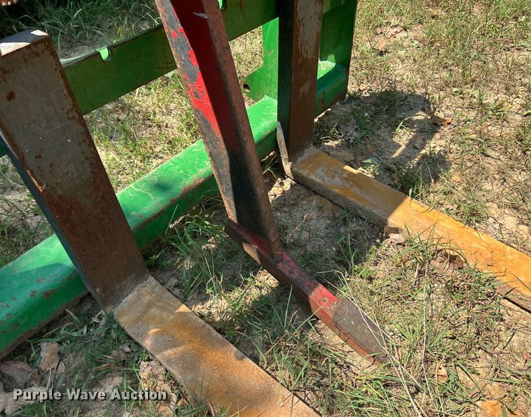 image for item EK8479 Ag equipment