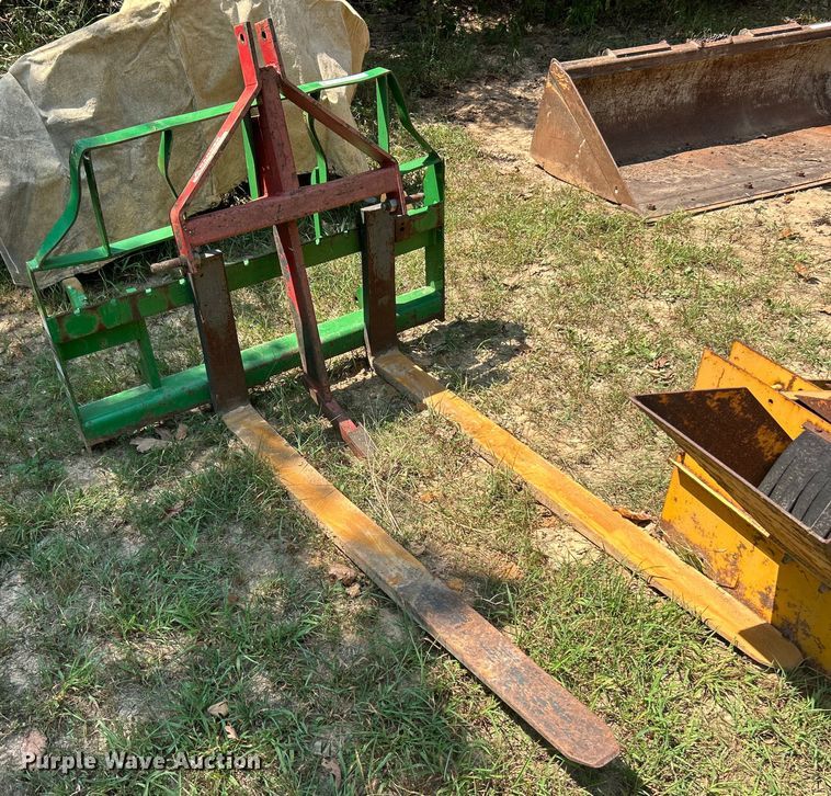 image for item EK8479 Ag equipment