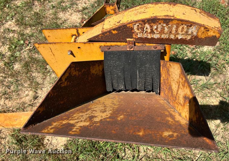 image for item EK8479 Ag equipment