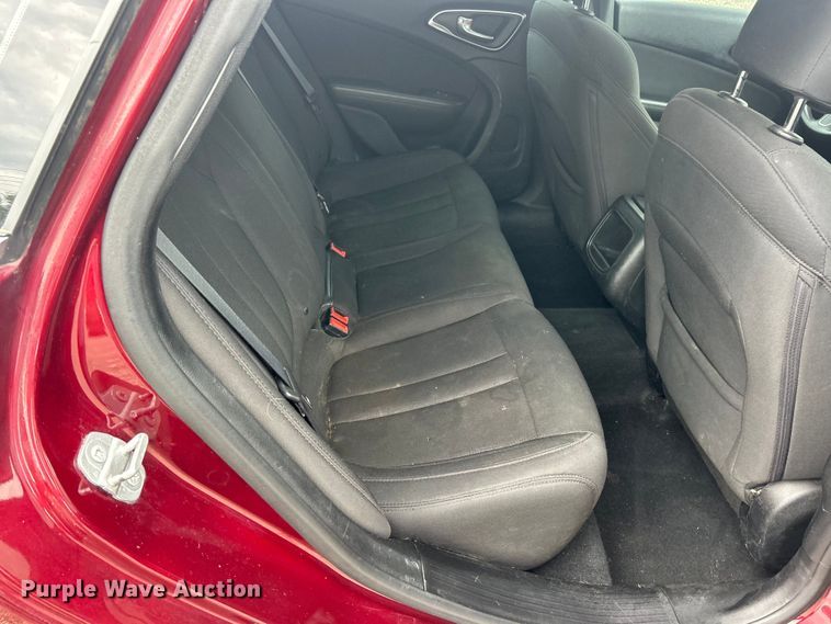 image for item EK8488 2015 Chrysler 200 