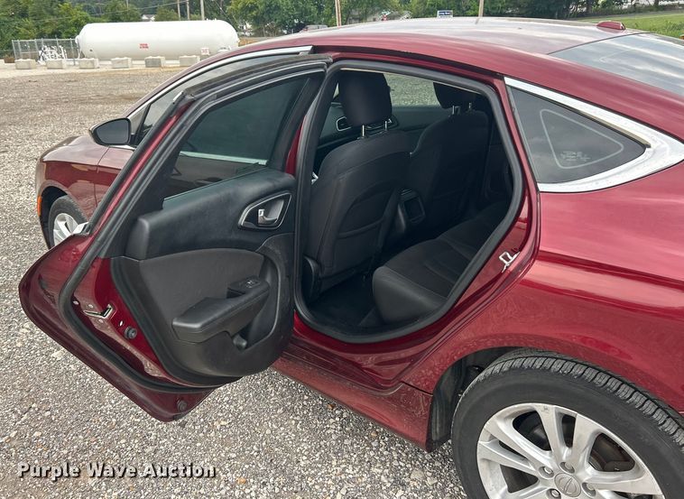 image for item EK8488 2015 Chrysler 200 