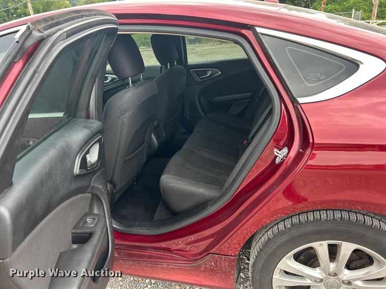 image for item EK8488 2015 Chrysler 200 