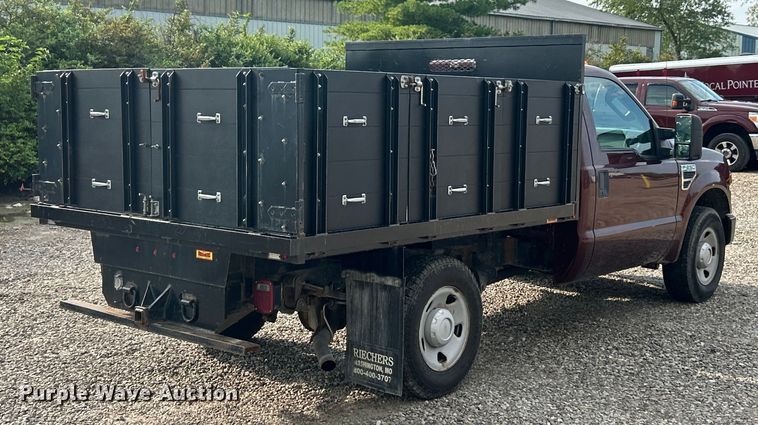image for item EK8493 2009 Ford F250 Super Duty XL flatbed pickup truck