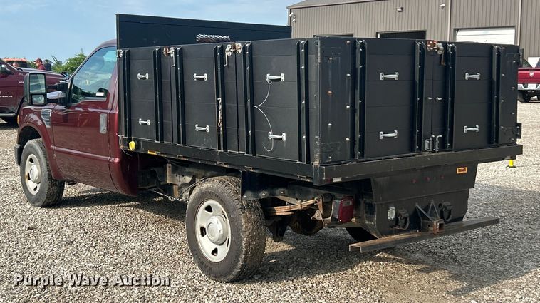 image for item EK8493 2009 Ford F250 Super Duty XL flatbed pickup truck