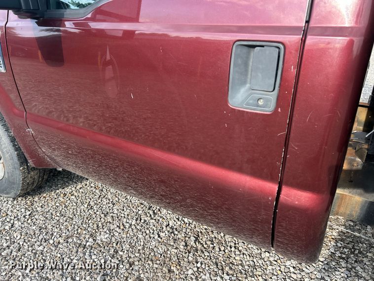 image for item EK8493 2009 Ford F250 Super Duty XL flatbed pickup truck