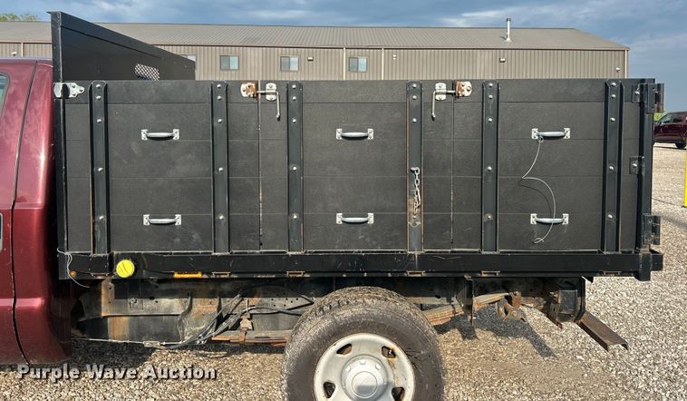 image for item EK8493 2009 Ford F250 Super Duty XL flatbed pickup truck