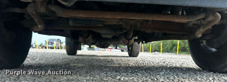 image for item EK8493 2009 Ford F250 Super Duty XL flatbed pickup truck