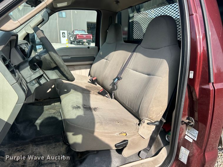 image for item EK8493 2009 Ford F250 Super Duty XL flatbed pickup truck