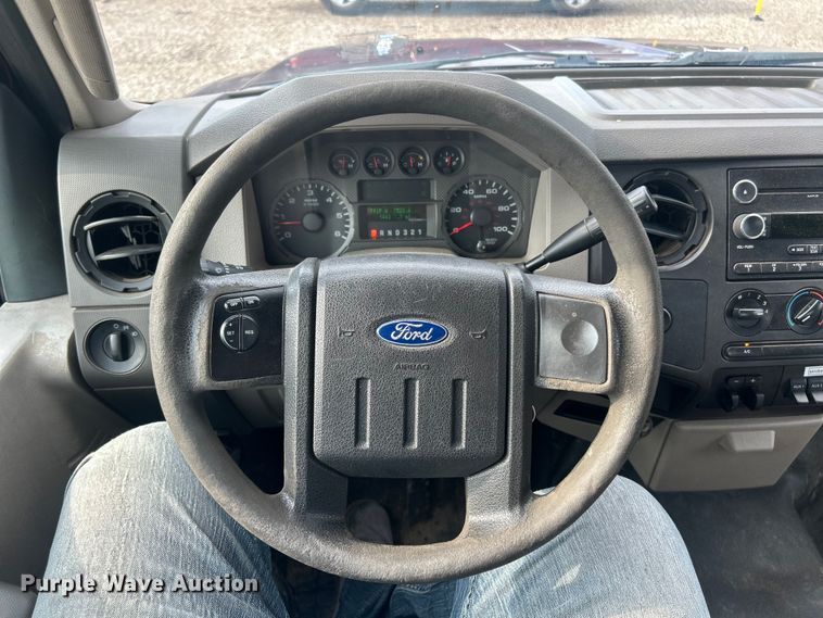 image for item EK8493 2009 Ford F250 Super Duty XL flatbed pickup truck