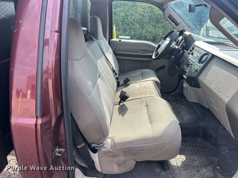 image for item EK8493 2009 Ford F250 Super Duty XL flatbed pickup truck