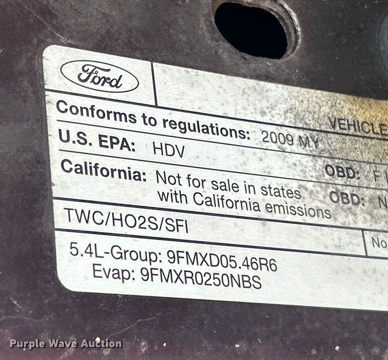 image for item EK8493 2009 Ford F250 Super Duty XL flatbed pickup truck