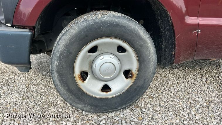 image for item EK8493 2009 Ford F250 Super Duty XL flatbed pickup truck