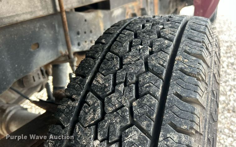 image for item EK8493 2009 Ford F250 Super Duty XL flatbed pickup truck