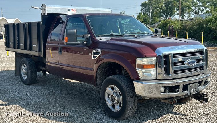 image for item EK8494 2010 Ford F250 Super Duty XLT SuperCab flatbed pickup truck