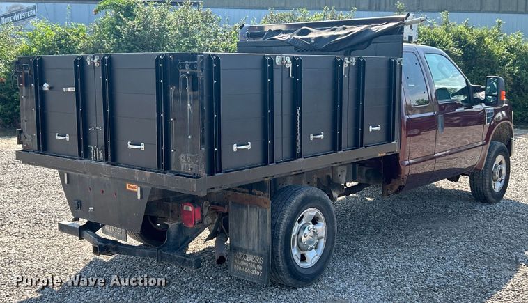 image for item EK8494 2010 Ford F250 Super Duty XLT SuperCab flatbed pickup truck