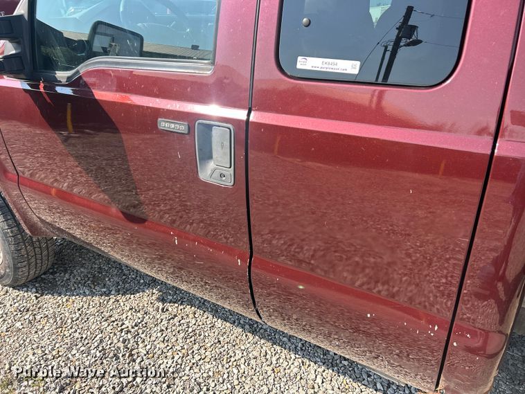 image for item EK8494 2010 Ford F250 Super Duty XLT SuperCab flatbed pickup truck