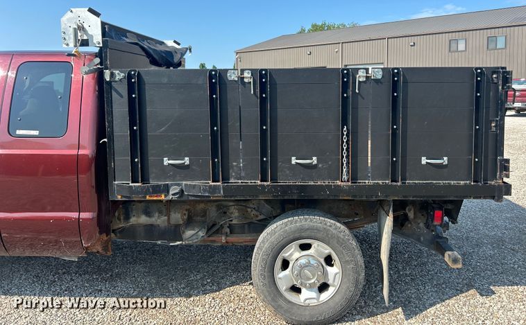 image for item EK8494 2010 Ford F250 Super Duty XLT SuperCab flatbed pickup truck