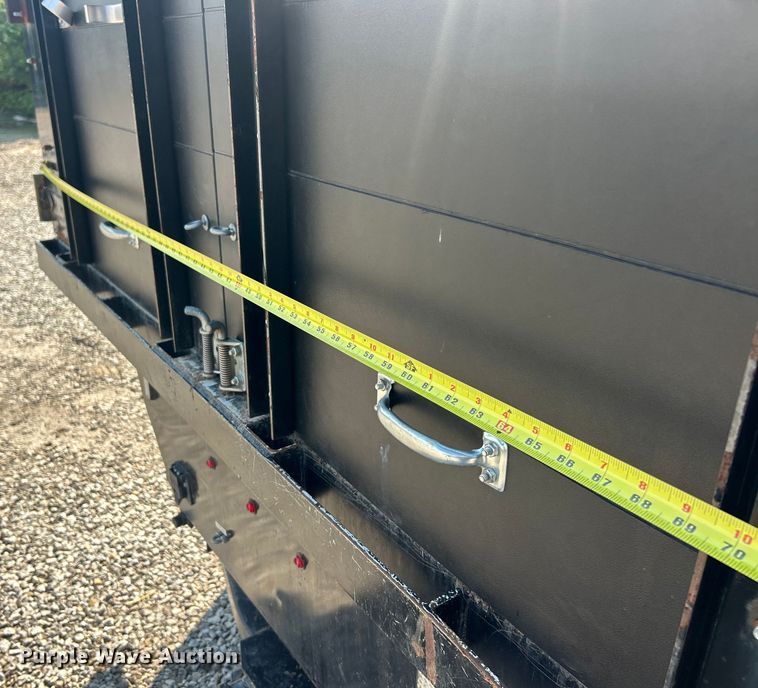 image for item EK8494 2010 Ford F250 Super Duty XLT SuperCab flatbed pickup truck