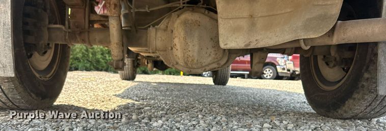 image for item EK8494 2010 Ford F250 Super Duty XLT SuperCab flatbed pickup truck