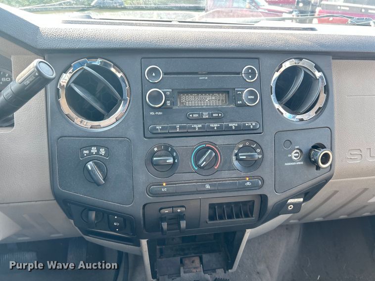 image for item EK8494 2010 Ford F250 Super Duty XLT SuperCab flatbed pickup truck