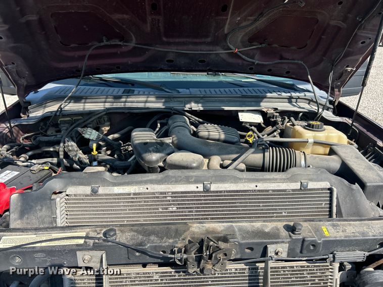 image for item EK8494 2010 Ford F250 Super Duty XLT SuperCab flatbed pickup truck