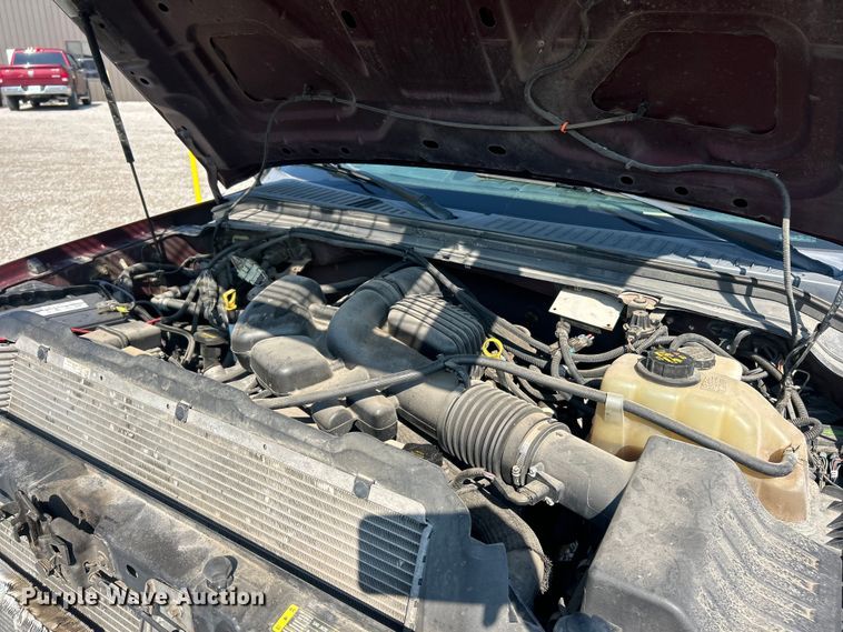 image for item EK8494 2010 Ford F250 Super Duty XLT SuperCab flatbed pickup truck