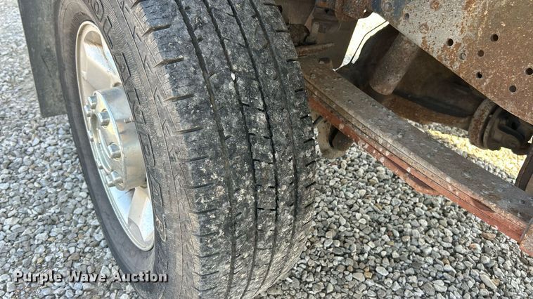 image for item EK8494 2010 Ford F250 Super Duty XLT SuperCab flatbed pickup truck