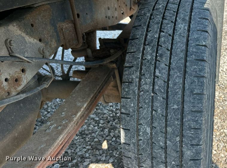 image for item EK8494 2010 Ford F250 Super Duty XLT SuperCab flatbed pickup truck