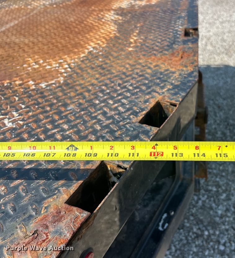 image for item EK8495 2012 Ford F350 Super Duty XL SuperCab flatbed pickup truck