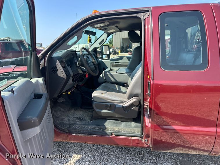 image for item EK8495 2012 Ford F350 Super Duty XL SuperCab flatbed pickup truck