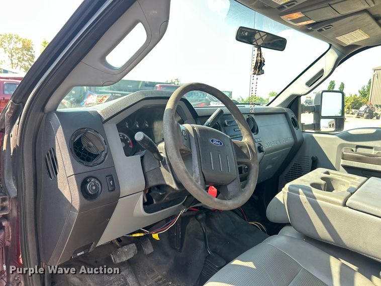 image for item EK8495 2012 Ford F350 Super Duty XL SuperCab flatbed pickup truck