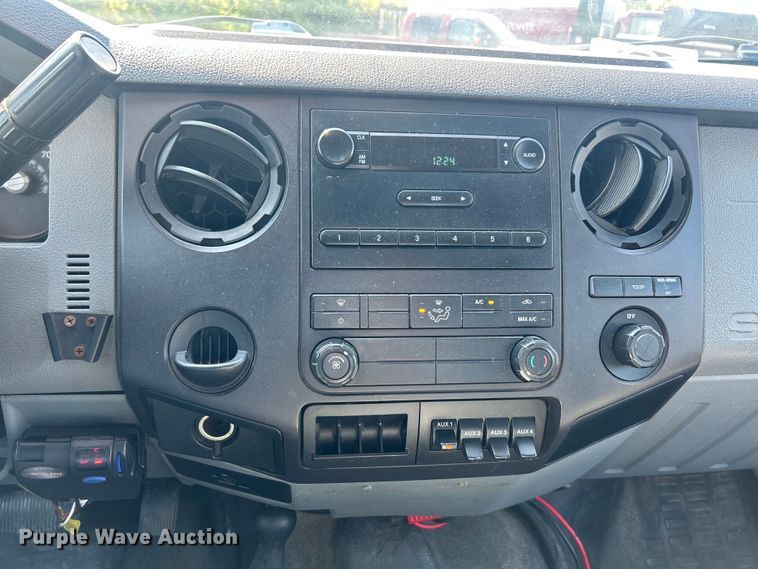 image for item EK8495 2012 Ford F350 Super Duty XL SuperCab flatbed pickup truck