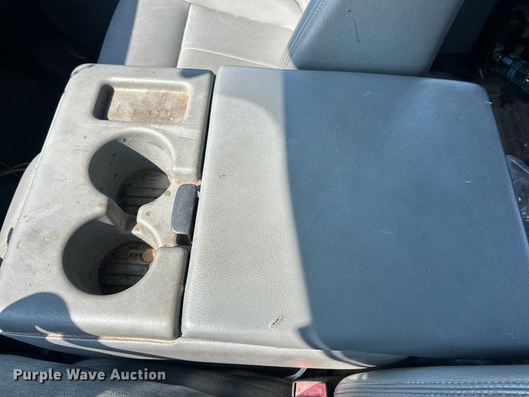 image for item EK8495 2012 Ford F350 Super Duty XL SuperCab flatbed pickup truck