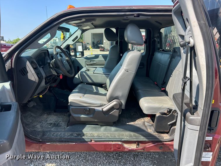 image for item EK8495 2012 Ford F350 Super Duty XL SuperCab flatbed pickup truck